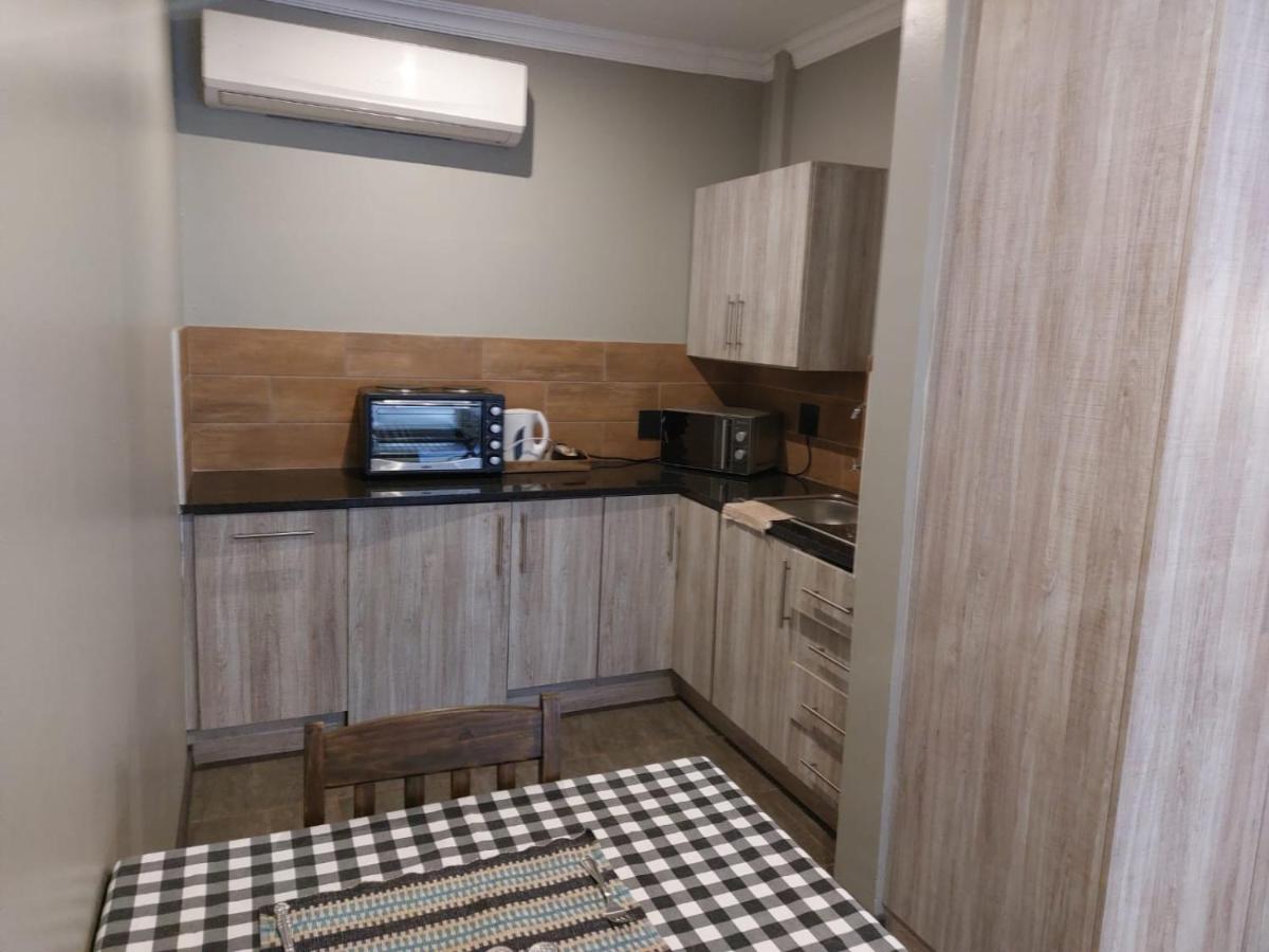 Wisteria Lane Guesthouse Postmasburg Dış mekan fotoğraf