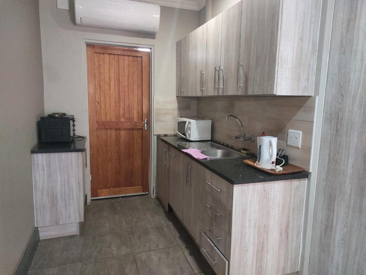Wisteria Lane Guesthouse Postmasburg Dış mekan fotoğraf