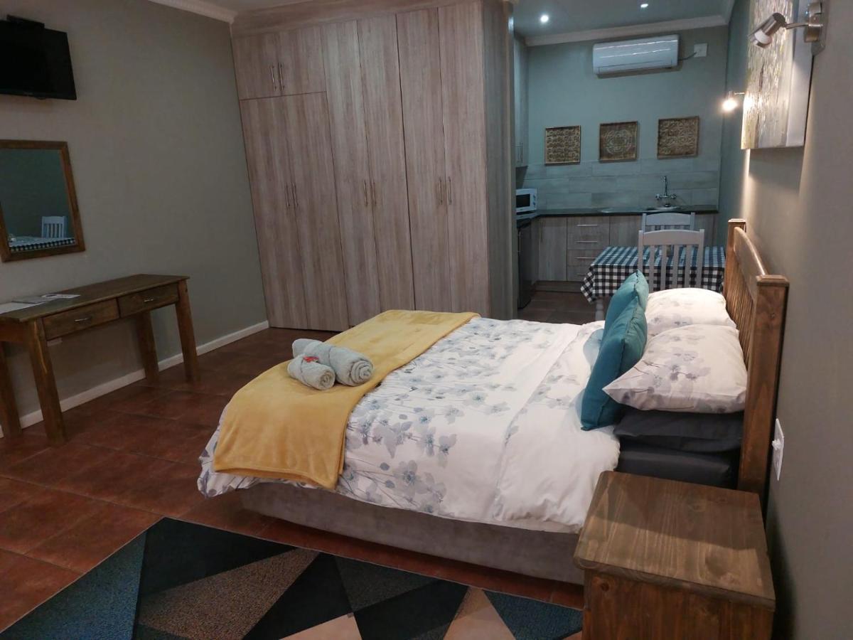 Wisteria Lane Guesthouse Postmasburg Dış mekan fotoğraf